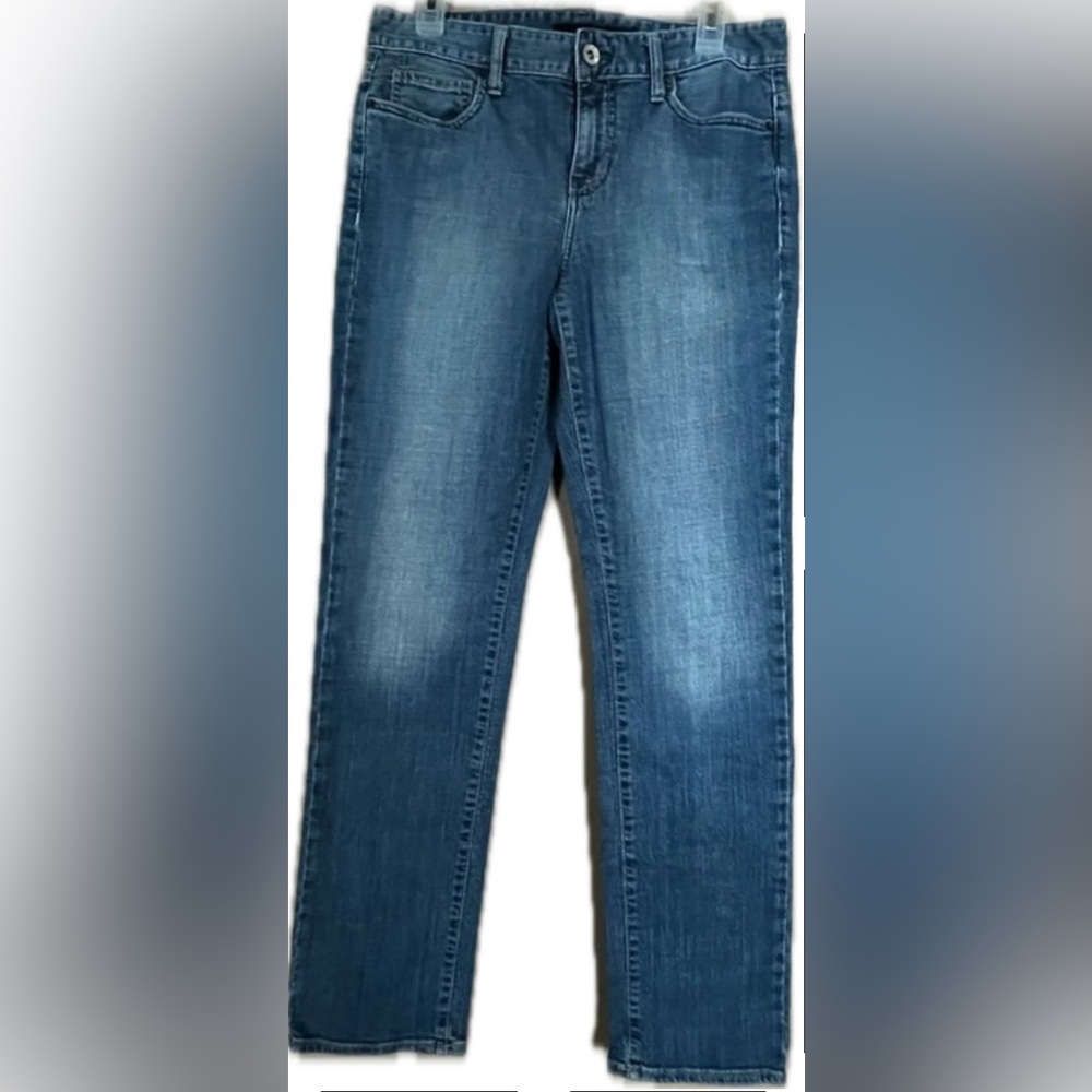 Calvin Klein straight leg vintage Jeans. Excellent condition-Women’s size 30/10
